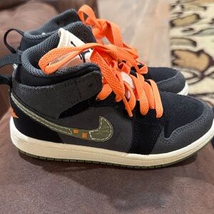 Toddler Nike Air Jordan 1 Mid SE